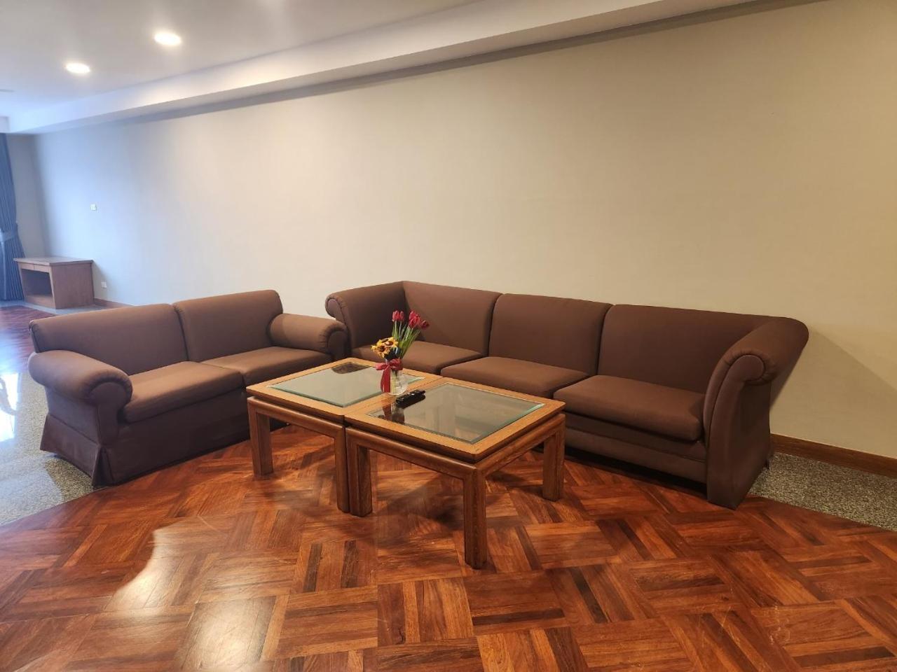 Appartamento United Tower Thonglor By Aspira Bangkok Esterno foto