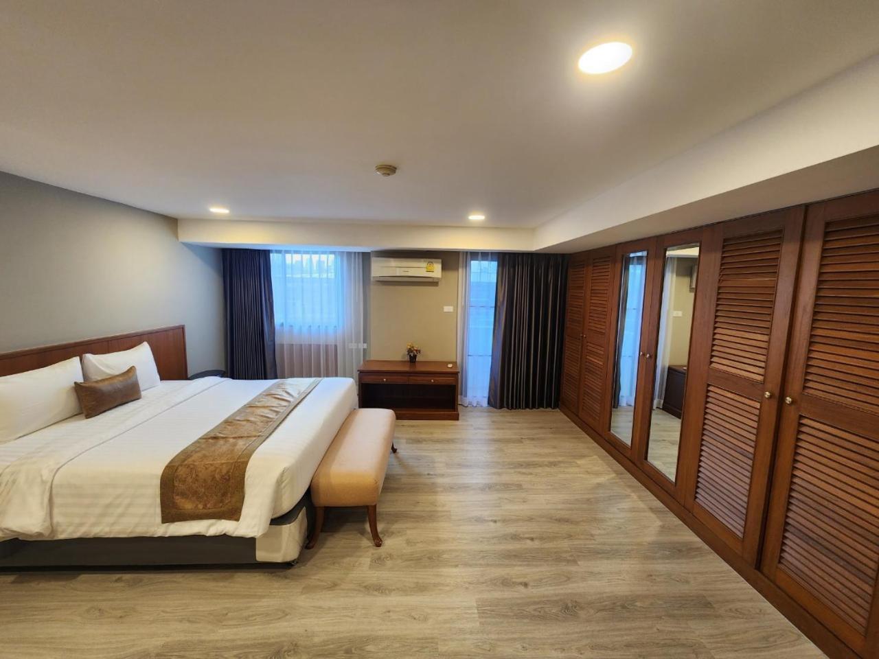 Appartamento United Tower Thonglor By Aspira Bangkok Esterno foto