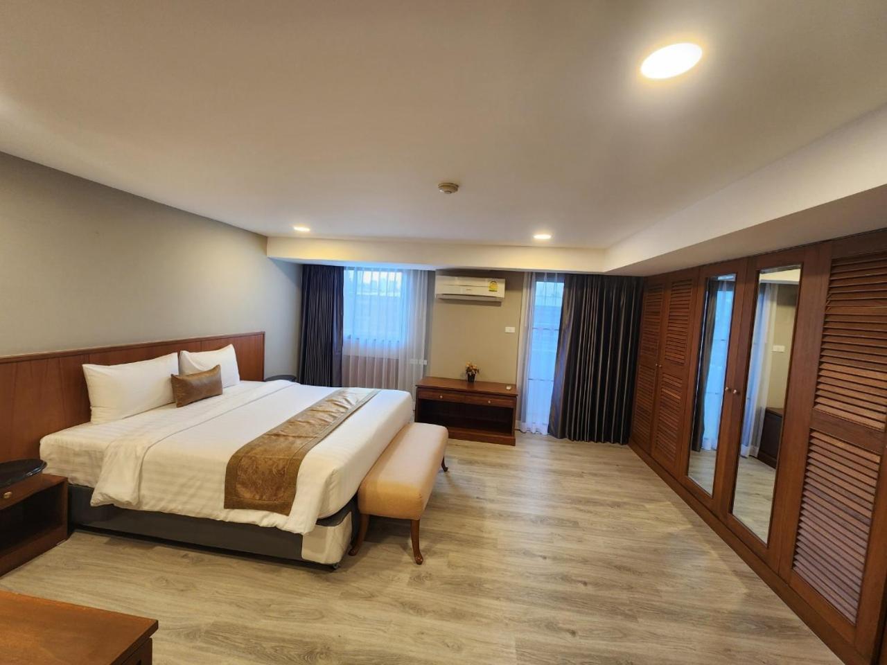 Appartamento United Tower Thonglor By Aspira Bangkok Esterno foto