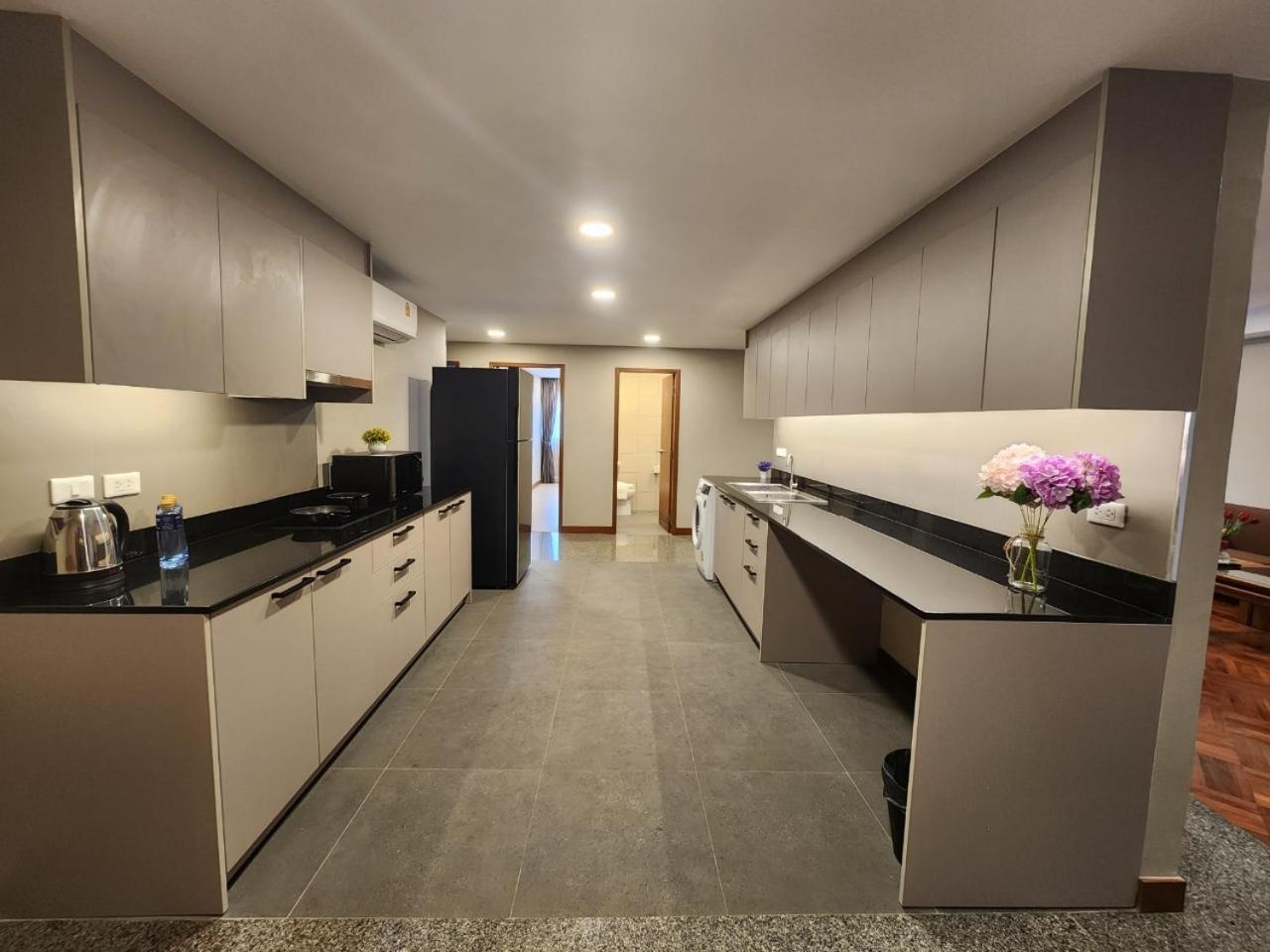 Appartamento United Tower Thonglor By Aspira Bangkok Esterno foto